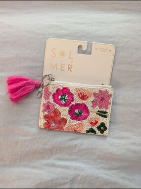 Viral NWT Beaded Floral Coin Purse Cream with Pink Tassel